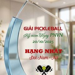 Cúp Pickleball pha lê trao giải hay lưu niệm ở những giải pickleball