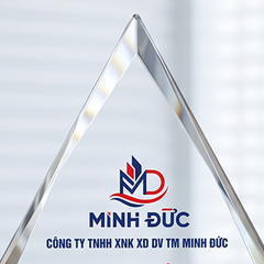 Kỷ niệm chương pha lê hình ngọn lửa tri ân nhân viên gắn bó và cống hiến cho doanh nghiệp