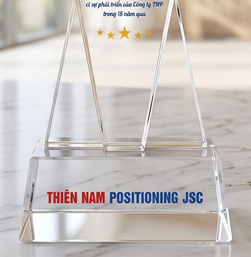 Cúp pha lê quả cầu cao cấp vinh danh tri ân nhân viên gắn bó lâu năm với doanh nghiệp