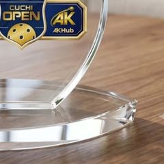 Cúp Pickleball pha lê trao giải hay làm quà tặng lưu niệm ở giải pickleball của cơ quan hiệp hội