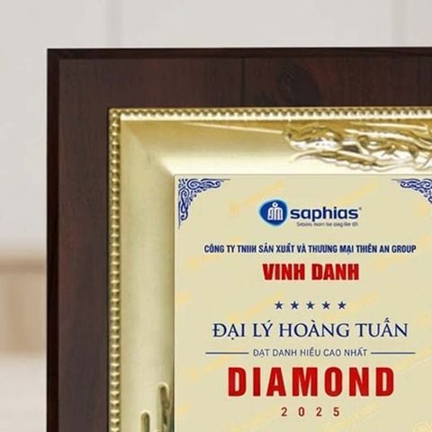 Bảng vinh danh đại lý bán hàng đạt doanh số cao nhất trong năm