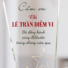Cúp pha lê xanh lá cây 3 ngôi sao cảm ơn nhân viên khách hàng đối tác đã đồng hành cùng doanh nghiệp trong nhiều năm qua