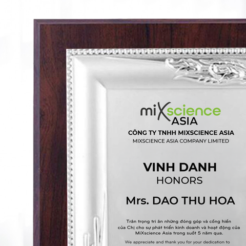 Bảng vinh danh lãnh đạo cao cấp phù hợp với doanh nghiệp nước ngoài