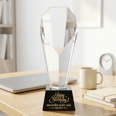 Cúp pha lê 10 cạnh vinh danh khen thưởng nhân viên tiêu biểu của năm hoặc tặng cho nhiều sự kiện khác