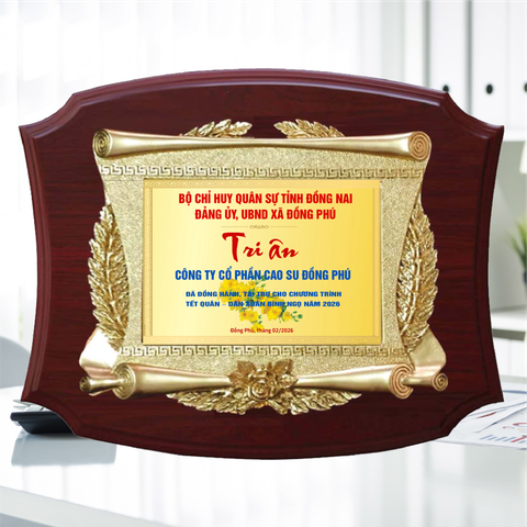 Kỷ niệm chương tri ân nhà tài trợ cho những hoạt động Tết Quân-Dân