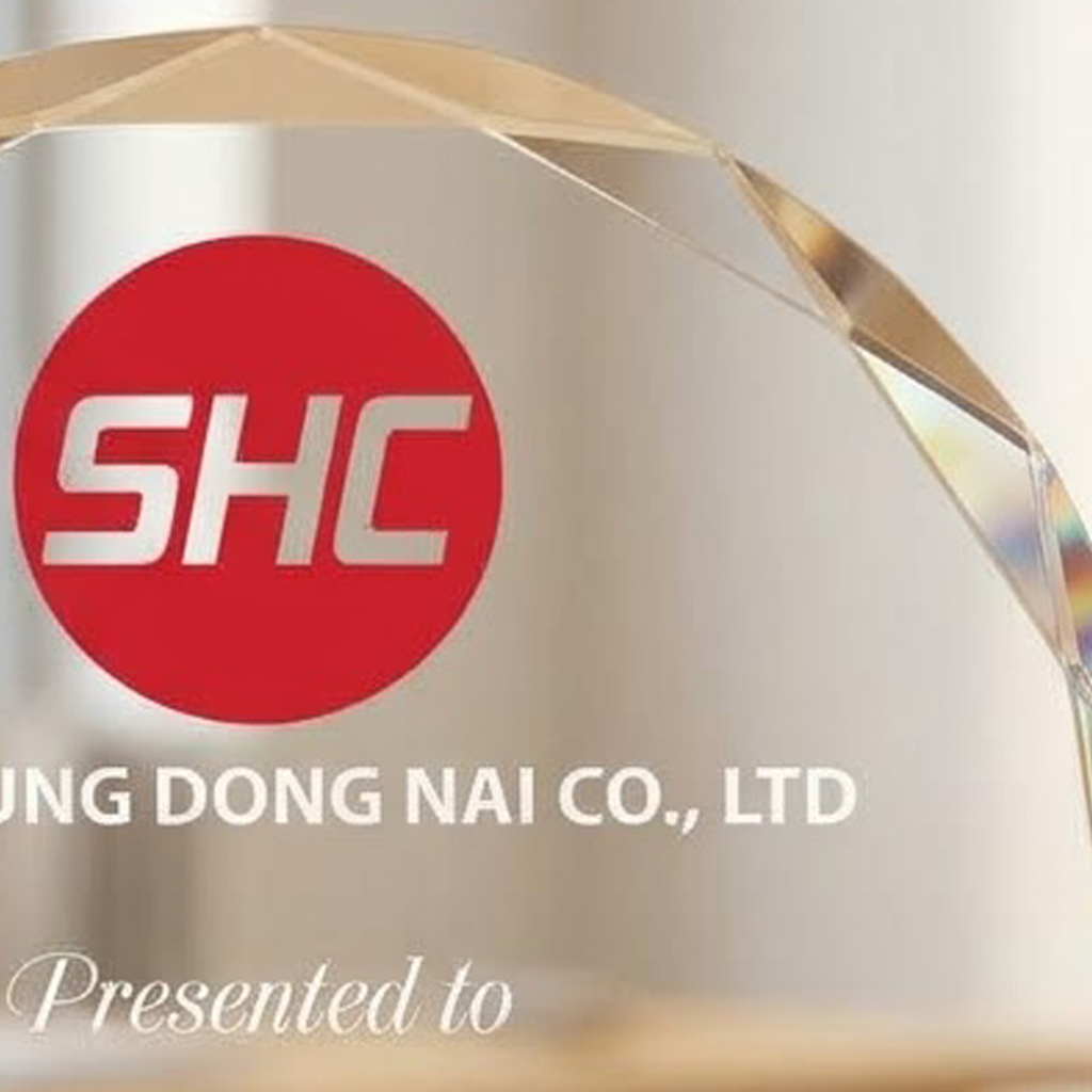 Kỷ niệm chương pha lê hình tròn tặng cá nhân tập thể xuất sắc