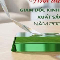 Kỷ niệm chương pha lê hình tròn vinh danh lãnh đạo quản lý xuất sắc