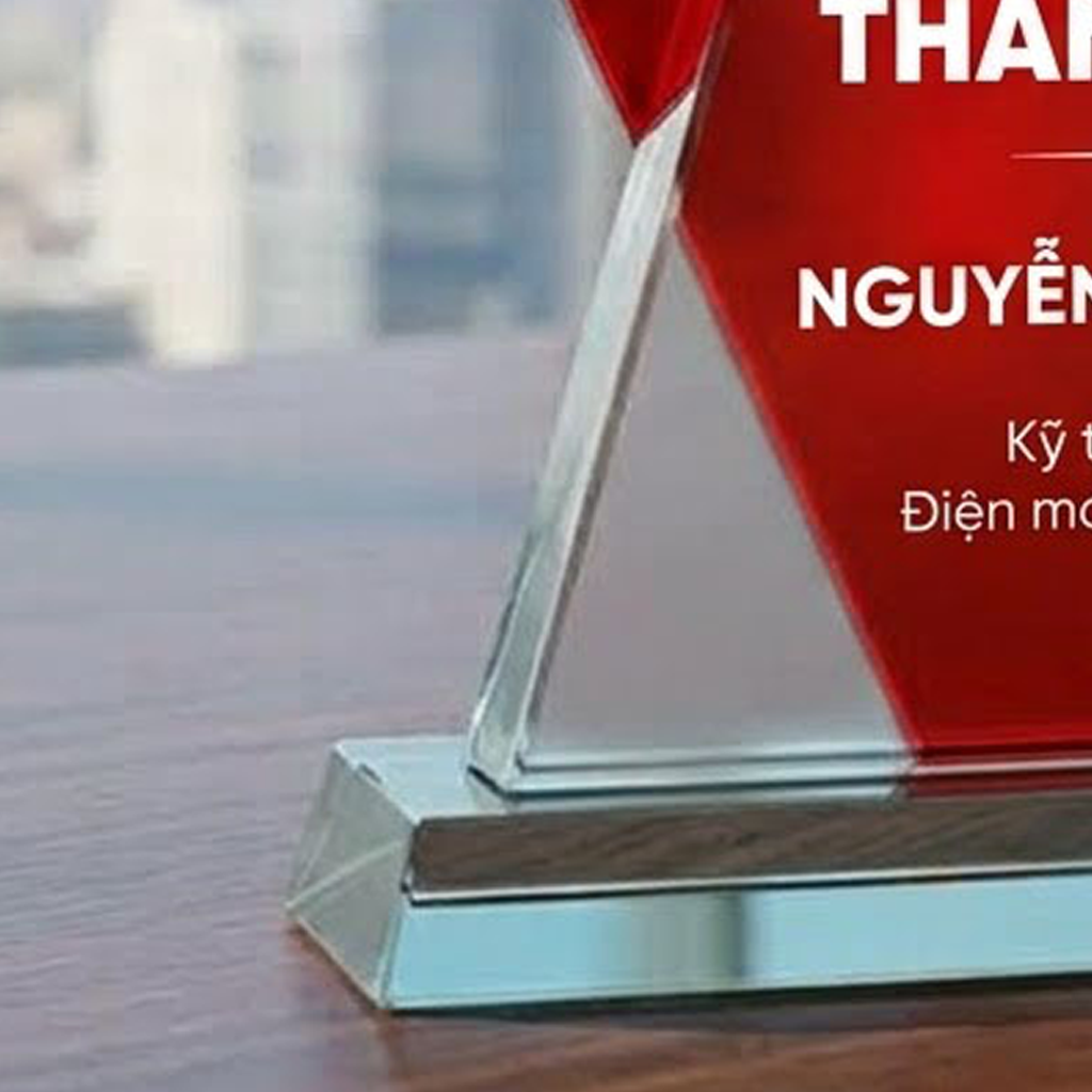 Kỷ niệm chương tri ân khen thưởng vinh danh nhân viên xuất sắc của doanh nghiệp