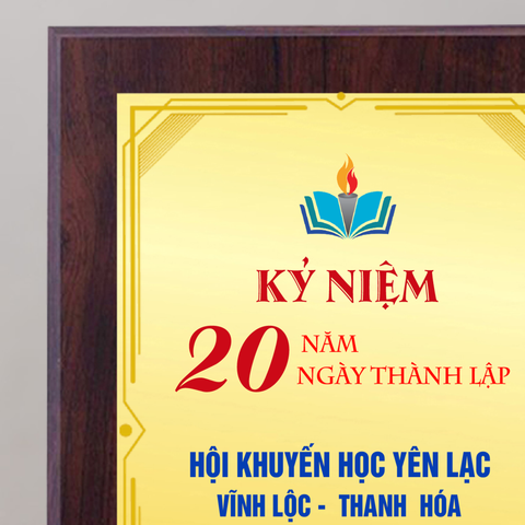 Bảng vinh danh lưu niệm kỷ niệm trong những hoạt động ngành giáo dục
