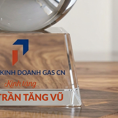 Cúp pha lê khen tặng nhân viên kinh doanh xuất sắc của năm