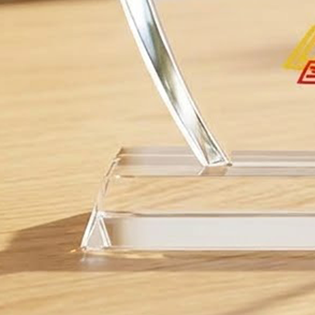 Kỷ niệm chương pha lê hình cánh buồm vinh danh cá nhân xuất sắc cảu gia tộc