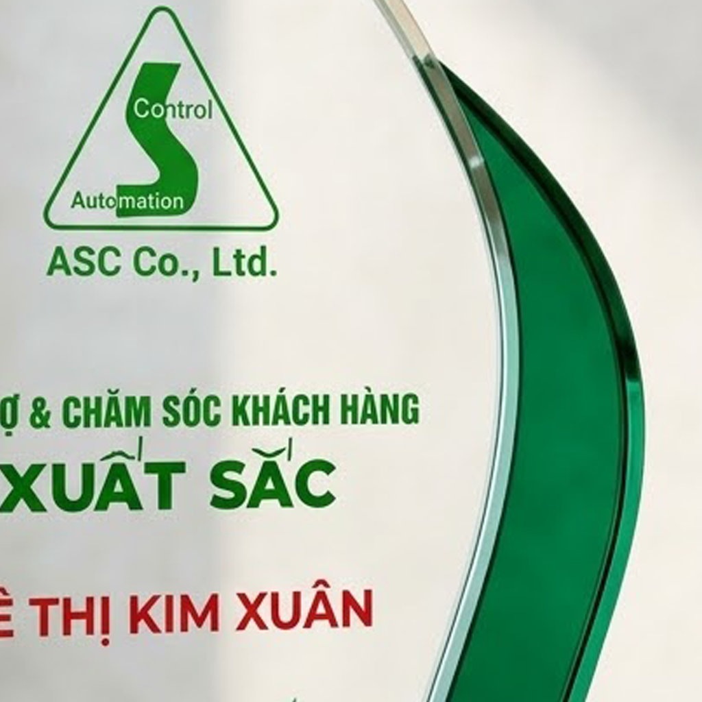Kỷ niệm chương vinh danh khen thưởng nhân viên xuất sắc của doanh nghiệp