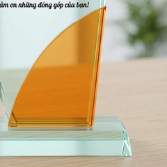 Kỷ niệm chương doanh nghiệp vinh danh khen thưởng nhân viên có thành tích xuất sắc