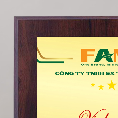 Bảng biểu trưng tri ân tuyên dương nhân viên