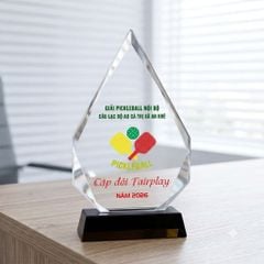 Nhân bản từ Cúp Pickleball pha lê màu xanh dùng làm quà tặng lưu niệm ở giải pickleball hay những giải thể thao khác