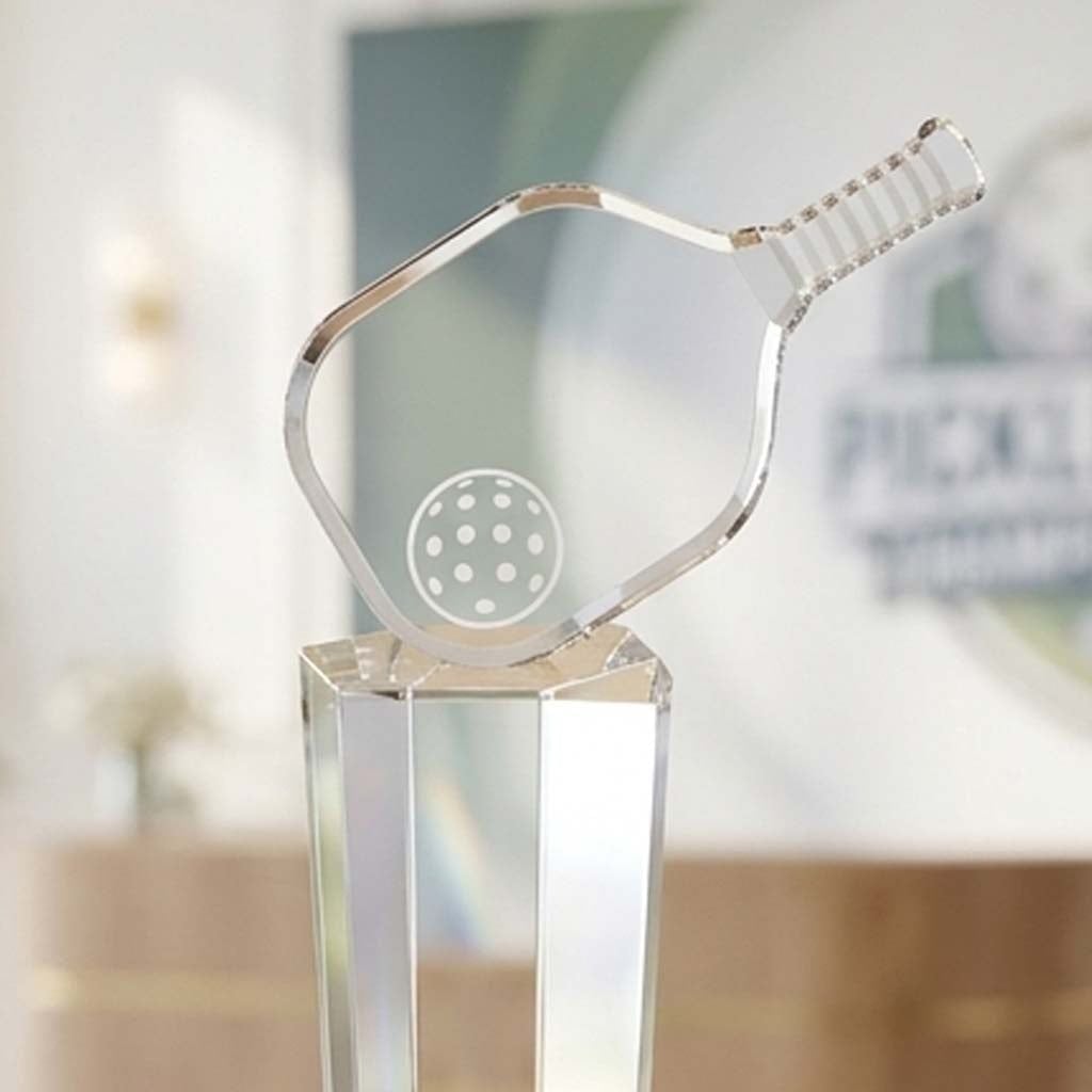 Cúp Pickleball pha lê đế đen dùng làm trao giải với 3 kích thước cho giải nhất nhì ba