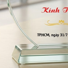 Kỷ niệm chương lưu niệm làm quà tặng hội nghị