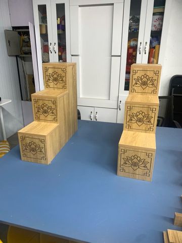 Bậc tam cấp bàn thờ thần tài vân gỗ GP422