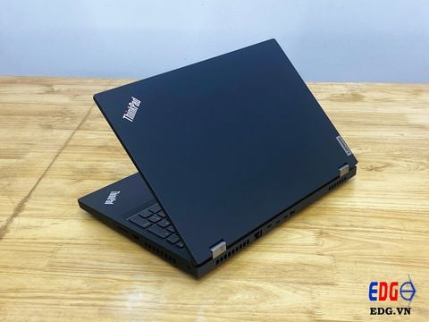 Lenovo P15 Core i7-10850H 16GB 512GB RTX3000 6GB FHD