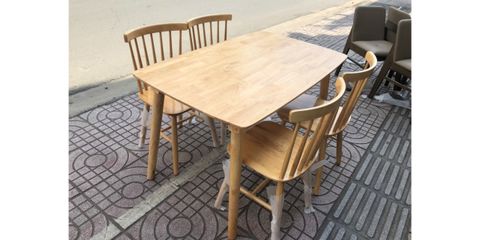 bộ bàn ăn pinstol 4 ghế gỗ cao su