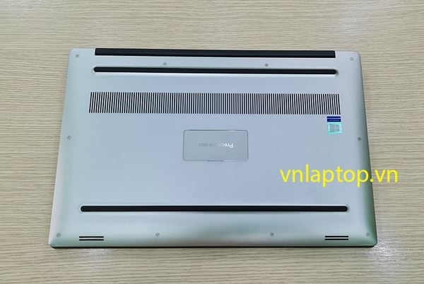 Dell Precision 5520 i7 7820HQ M1200 4GB 4K Cảm Ứng