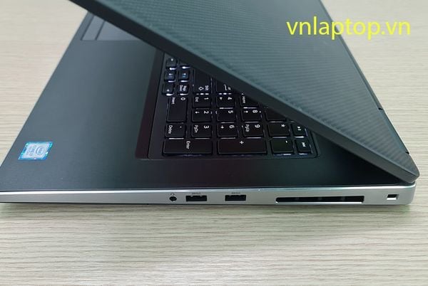 Dell Precision 7740 - Workstation 17.3