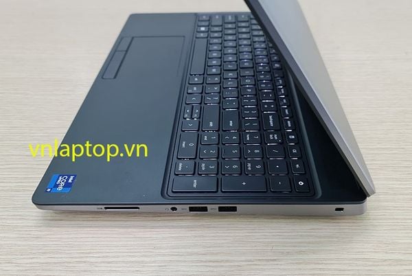 Dell Precision 7560 Core i9 11950H, RTX 4000 8GB | Workstation Cao Cấp