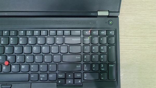 Máy Trạm THINKPAD P51 Core i7, Card Rời 4GB, 15.6