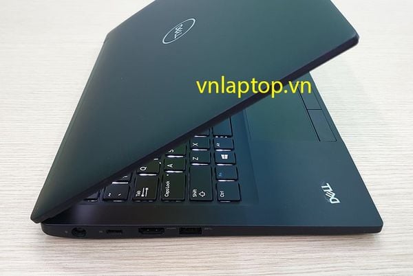 Dell Latitude 7390 Core i5 8th, 13.3 inch Full HD IPS - Siêu Rẻ