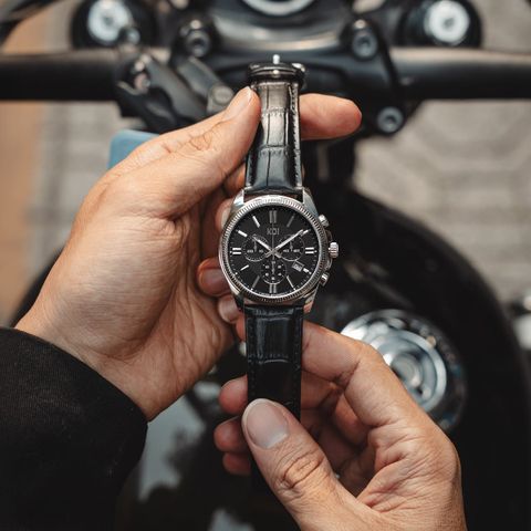  KOI Chronograph K008.503.17.2.05.05.01 – Nam – Quartz (Pin) – Mặt Số 41mm – Kính Sapphire – Bấm Giờ Thể Thao – Chống Nước 5ATM 
