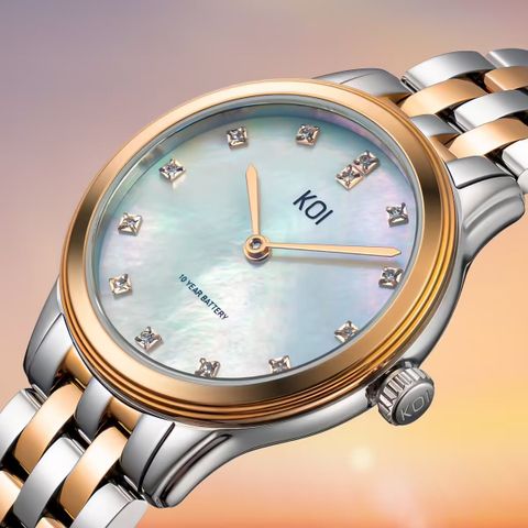  KOI Flagship K007.436.64.50.50.01.03 – Nữ – Quartz (Pin) – Mặt Số 30mm – Kính Sapphire – Mạ Vàng, Khảm Xà Cừ – Pin 10 Năm – Chống Nước 5ATM 