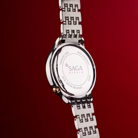  Saga 53766-SVSVSV-2 – Nữ – Kính Cứng – Quartz (Pin) – Mặt Số 39mm, Đính Đá Swarovski, Chống Nước 3ATM 
