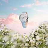  Saga Chroma Dance 54390-SVWTBL-2 – Nữ – Quartz (Pin) – Mặt Số 34mm – Kính Cứng – Mặt Số Đổi Màu, Đính Pha Lê 