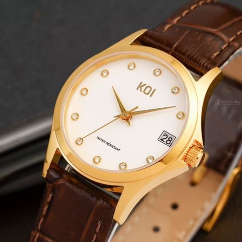  Koi K001.136.642.29.01.04 – Nữ – Kính Sapphire – Quartz (Pin) – Mặt Số 28mm, Đính Đá Pha Lê, Chống Nước 5ATM 