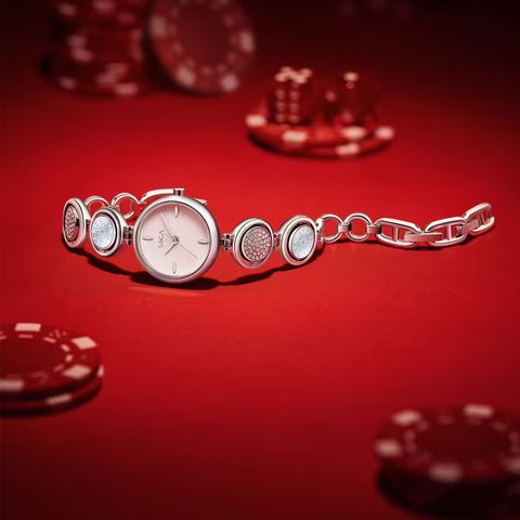  Saga 54297-SVWTSV-2 – Nữ – Kính Cứng – Quartz (Pin) – Mặt Số 24mm, Đính Đá Pha Lê, Máy Thụy Sỹ 