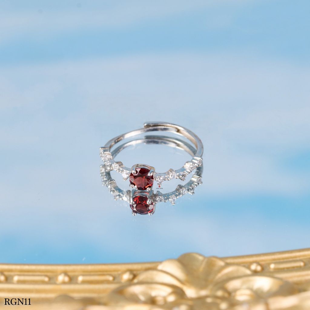 Nhẫn Bạc Garnet