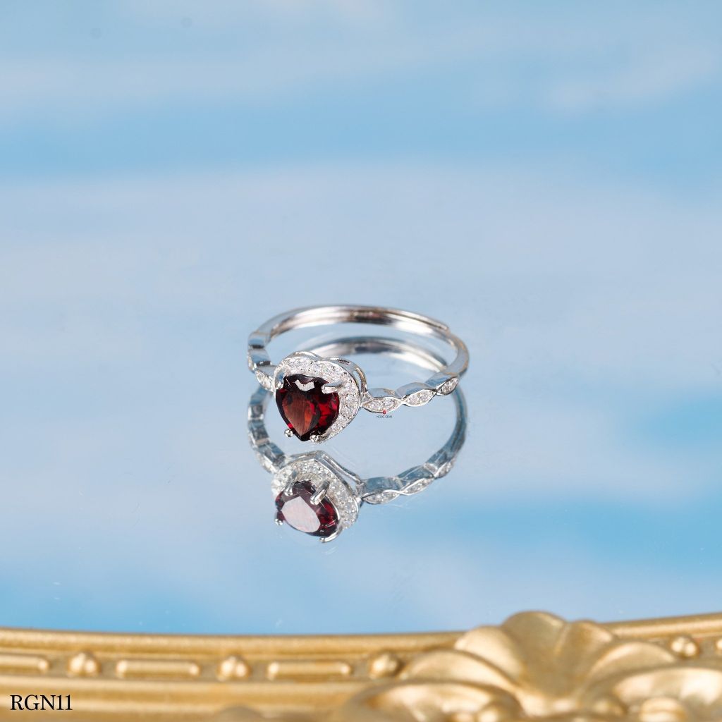 Nhẫn Bạc Garnet