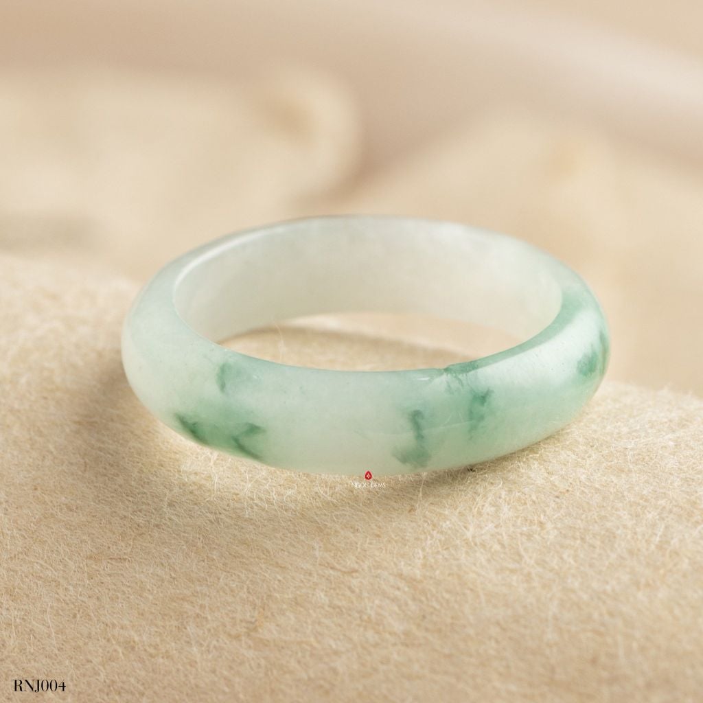 Nhẫn Nguyên Khối