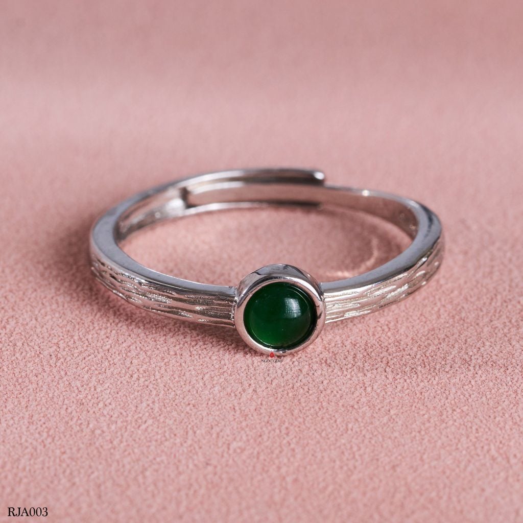 Nhẫn Bạc Ngọc Jade – Vẻ đẹp thanh khiết từ thiên nhiên