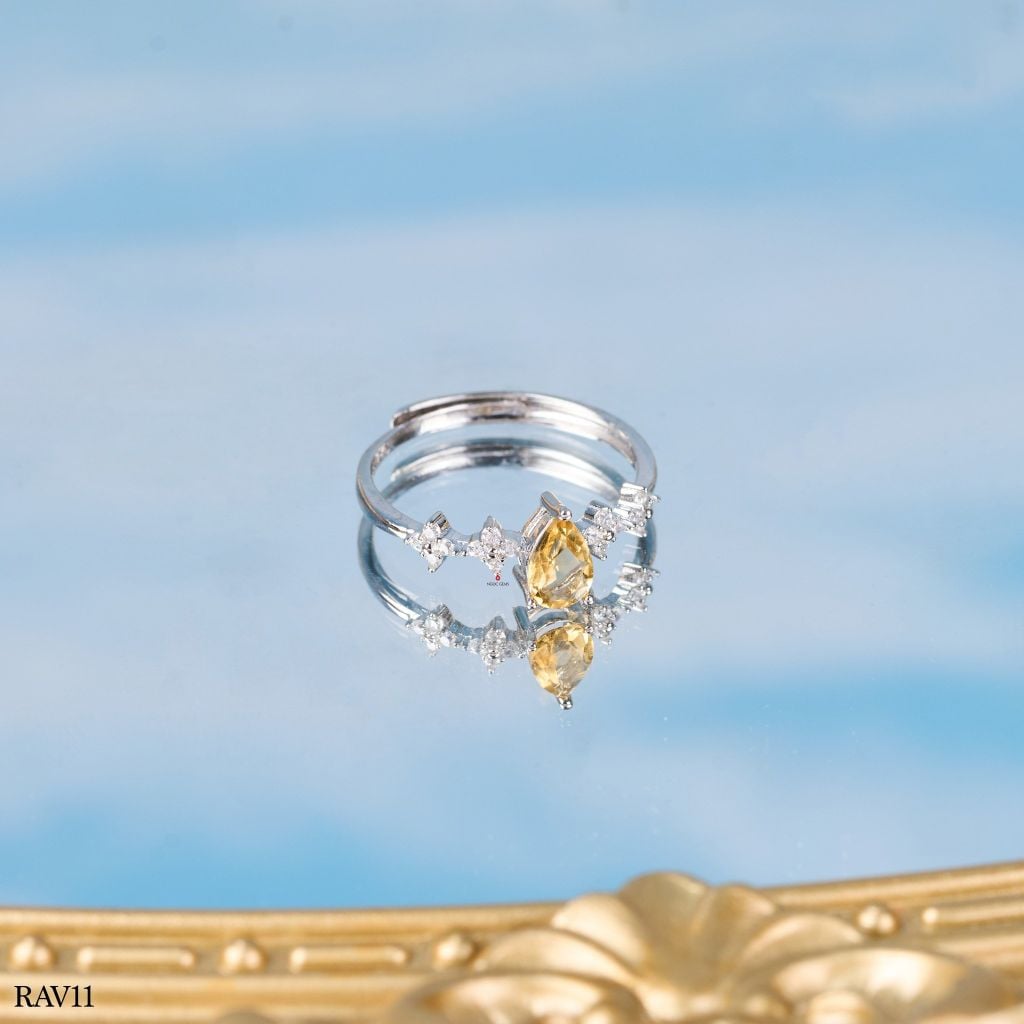 Nhẫn Bạc Thạch Anh Vàng – Sắc rực rỡ trong từng đường nét
