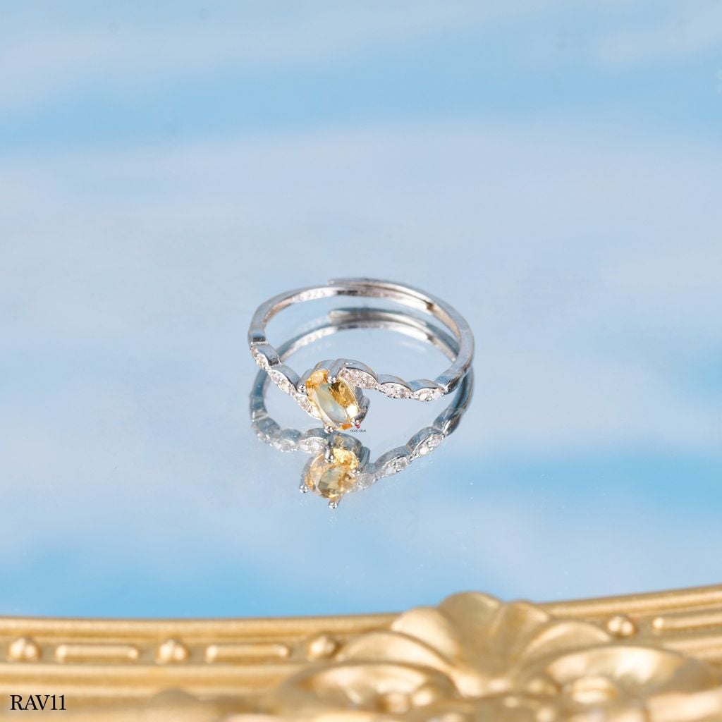 Nhẫn Bạc Thạch Anh Vàng – Sắc rực rỡ trong từng đường nét