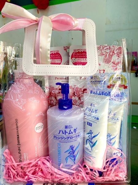 Set Túi Quà Trong Suốt Quai Da Vuông (25*28)