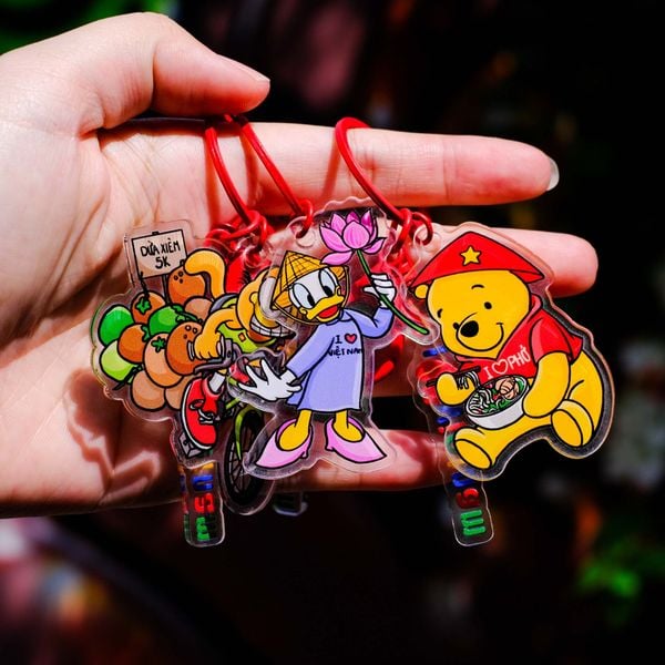 Friends in Vietnam - Acrylic Keychain 