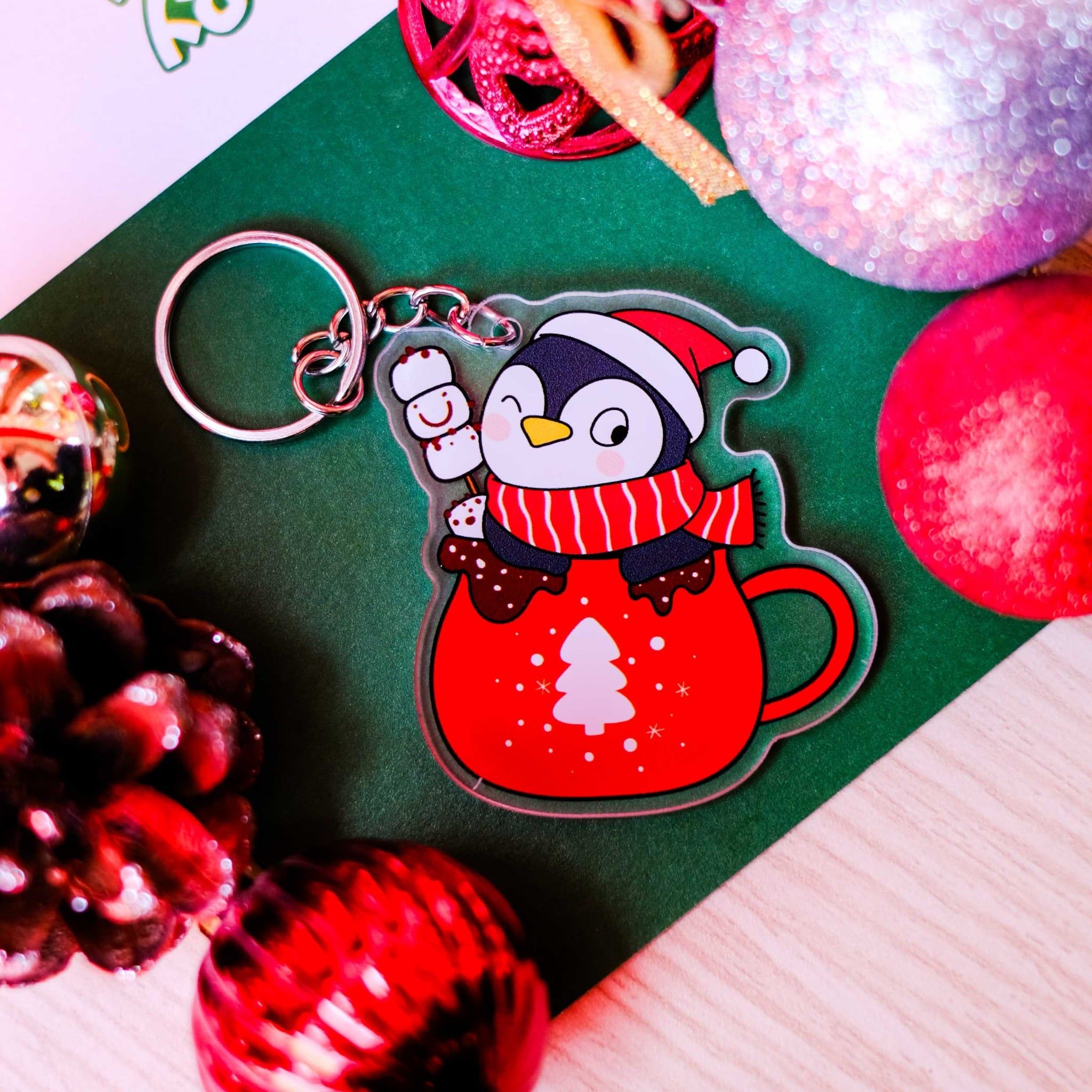 KC0040 Penguin Cup Noel - Móc khóa Acrylic Keychain