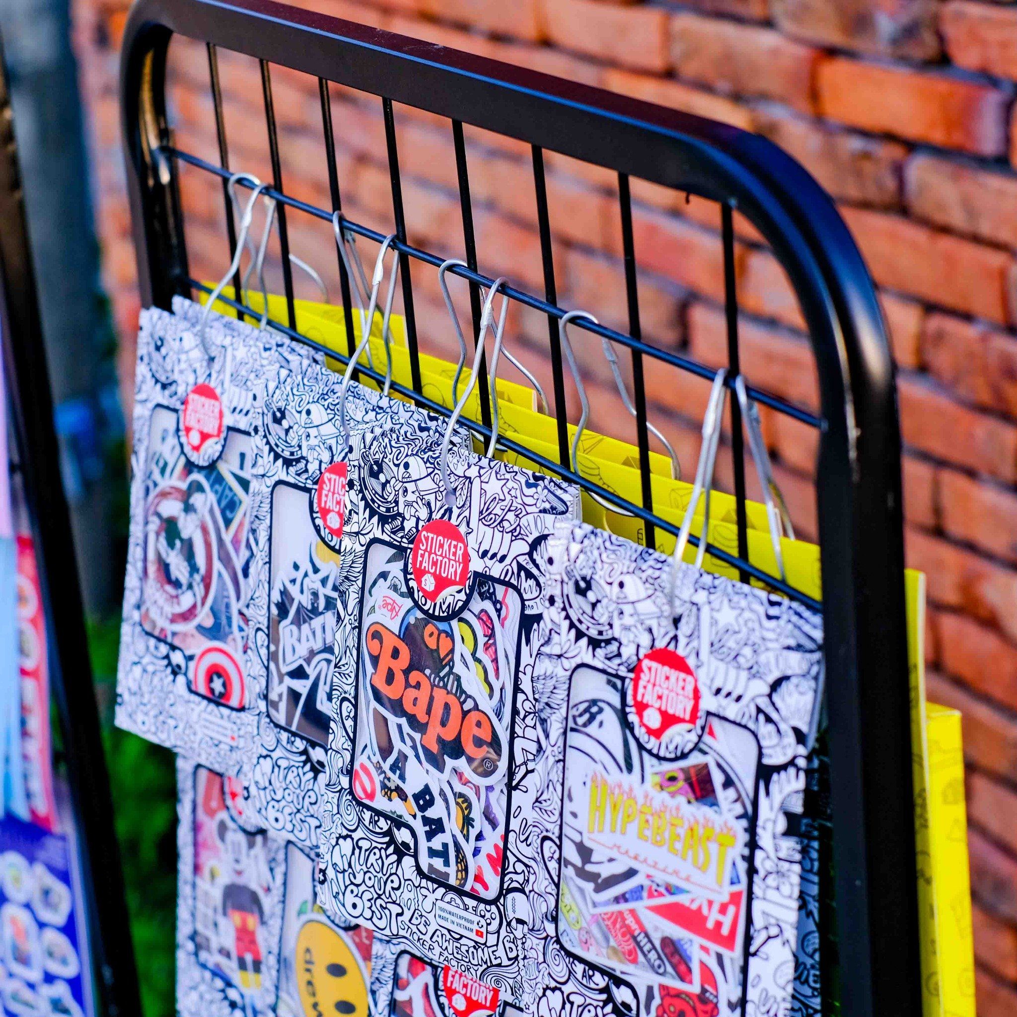 Kệ lưới sắt 2 mặt đế đứng