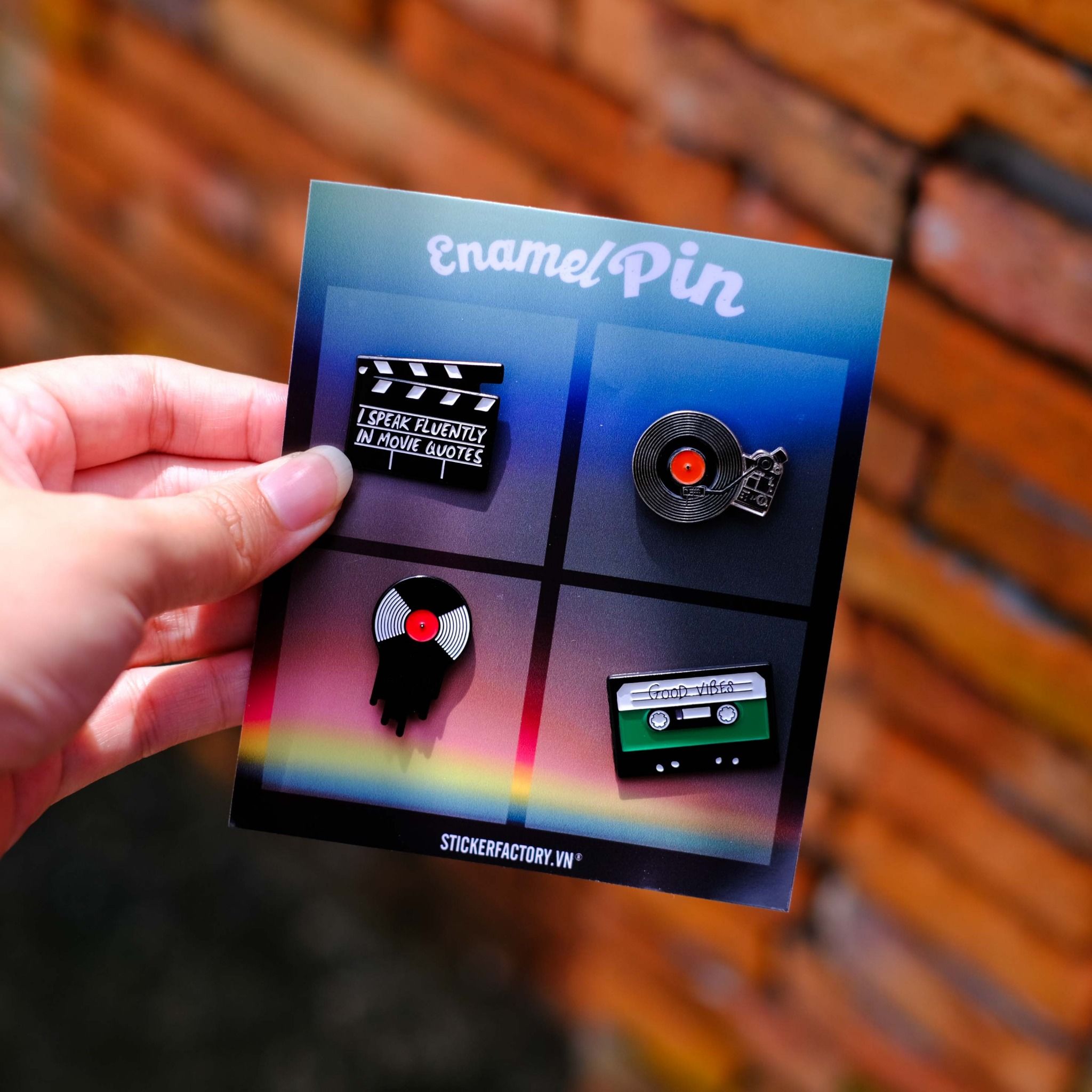 EPIN034 Retro Movie - Set 4 Enamel Pin - Huy hiệu kim loại