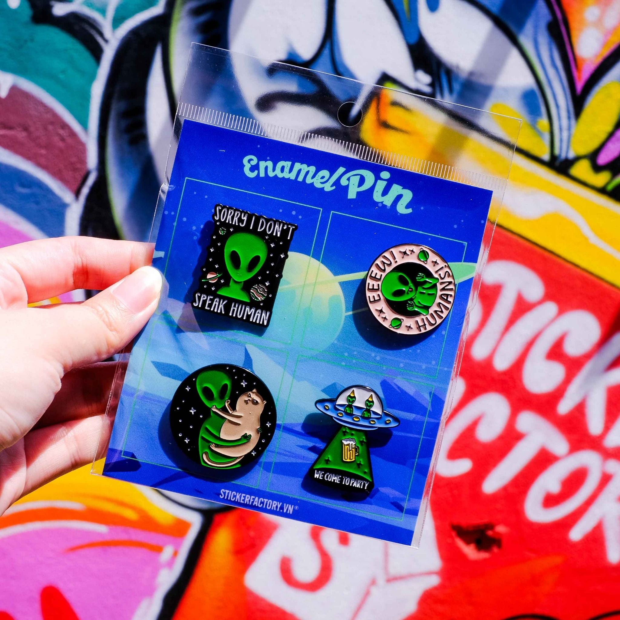 EPIN033 Alien Party - Set 4 Enamel Pin - Huy hiệu kim loại