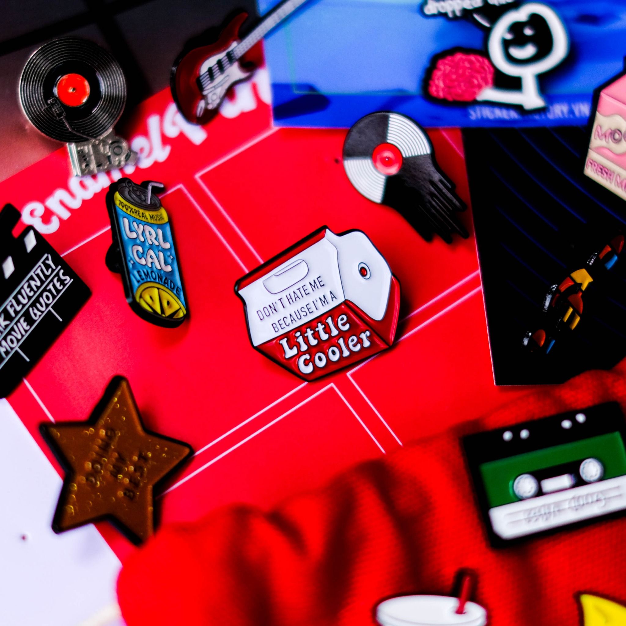 EPIN031 Meme Vibes - Set 4 Enamel Pin - Huy hiệu kim loại