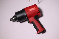 Mở bu lông bằng hơi OSHIMA MBLH 3/4inch Đỏ-đen Hoạt động bằng khí nén