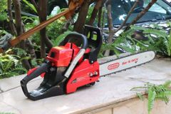 Cưa xích OSHIMA CX 4000 40cc 1.8Kw
